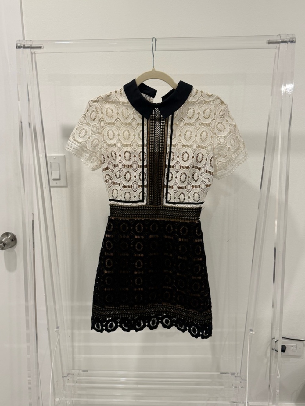 SELF PORTRAIT LACE PATTERN MINI DRESS - Picture 2 of 8